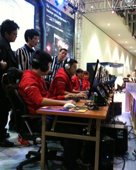 中前场通过 中前场通过